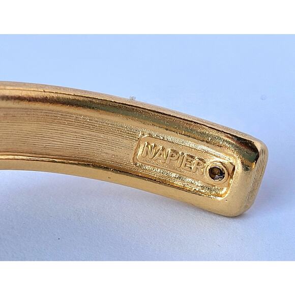 Napier Gold Cream Enamel Cuff Bracelet Vintage Signed Boxed - Picture 6 of 9